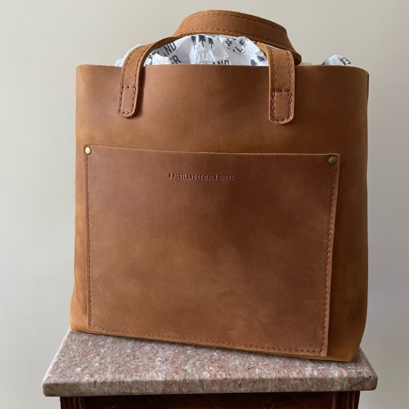 Portland Leather Handbags - Portland Leather Goods Dakota Medium Crossbody Tote Bag w/ Free Gift